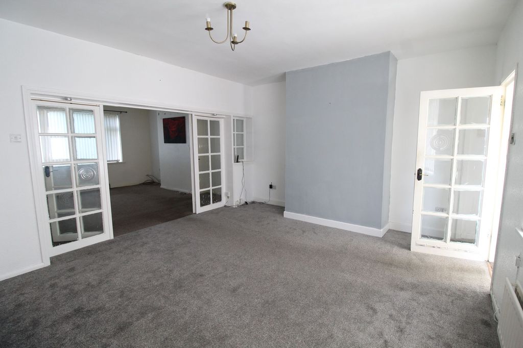 Property photo 3 of 15 Dining Room