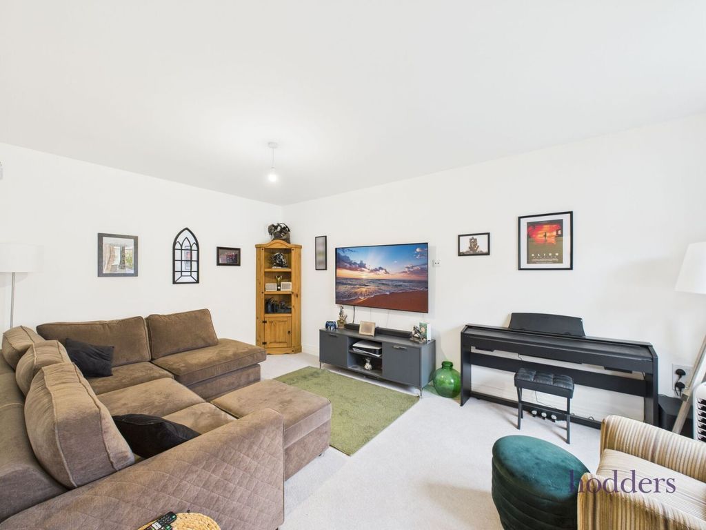 Property photo 2 of 23 Picture No. 08