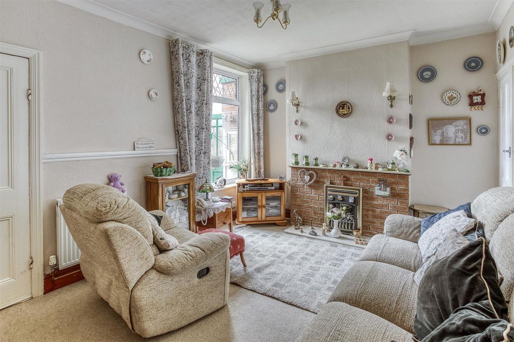 Property photo 3 of 16