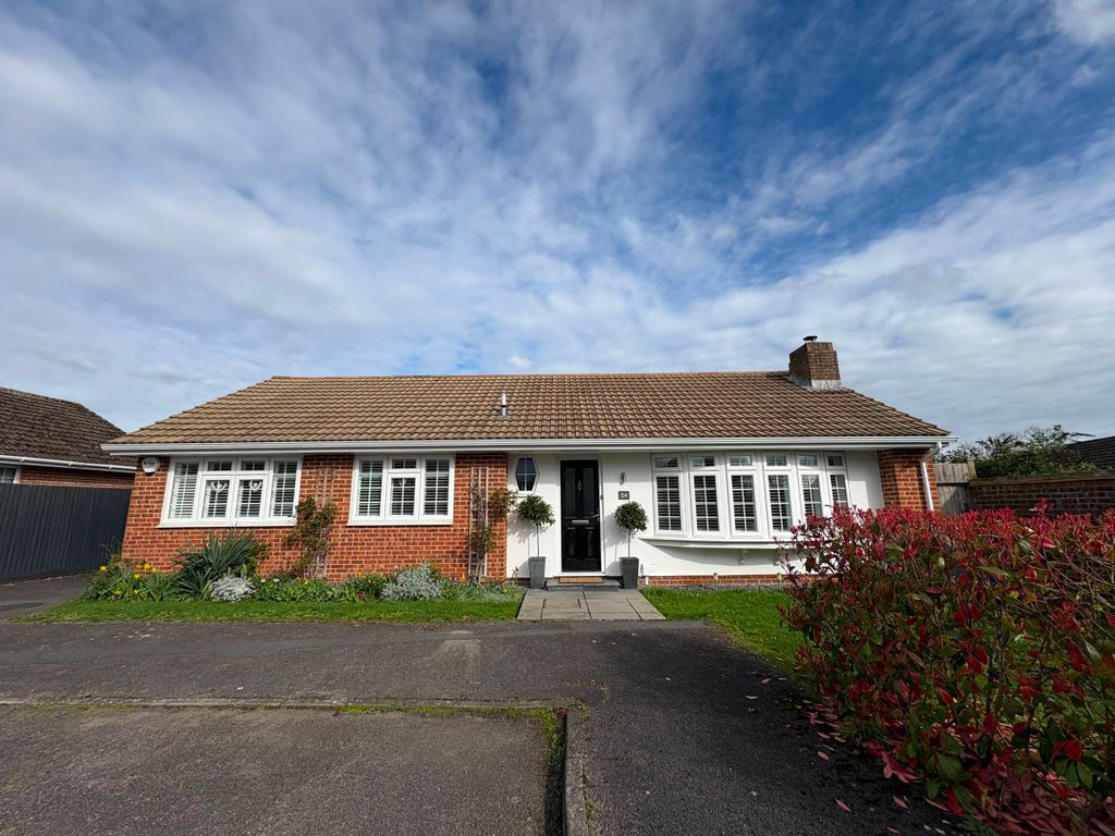 Property photo 2 of 19