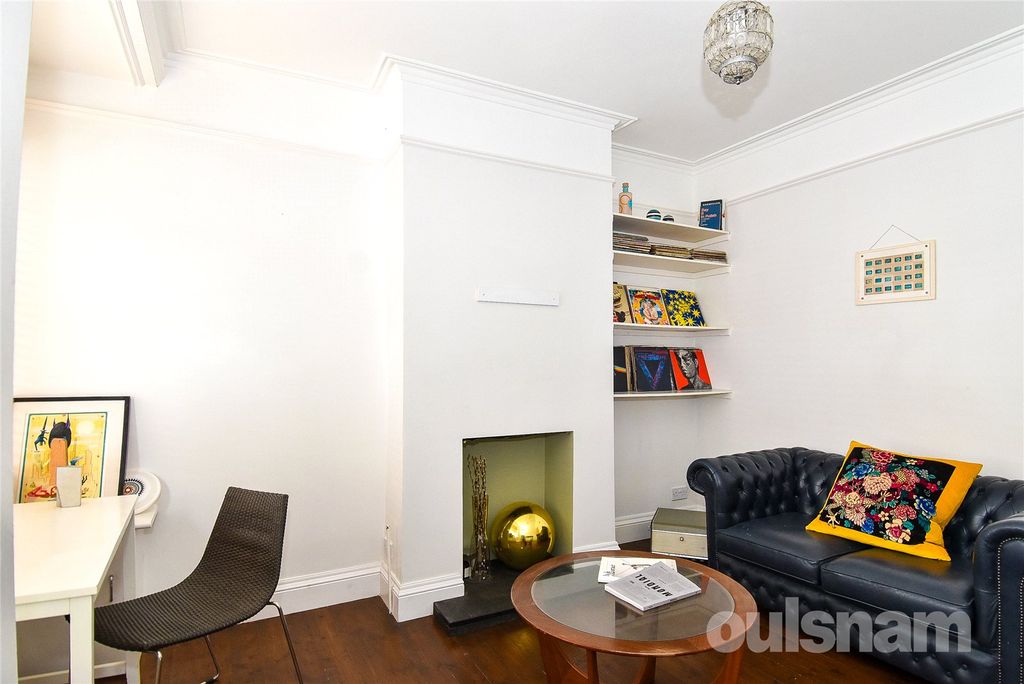 Property photo 3 of 23 Picture No. 15