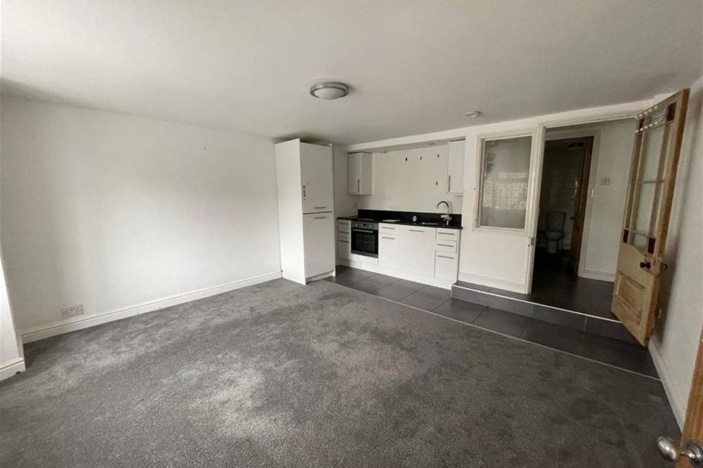 Property photo 2 of 6 Image 2