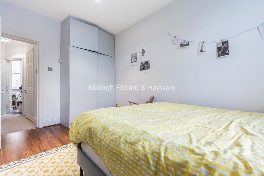 Property photo 2 of 8 3272A249-E591-432d-8