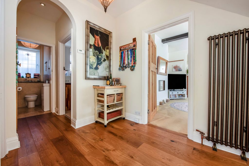 Property photo 3 of 30