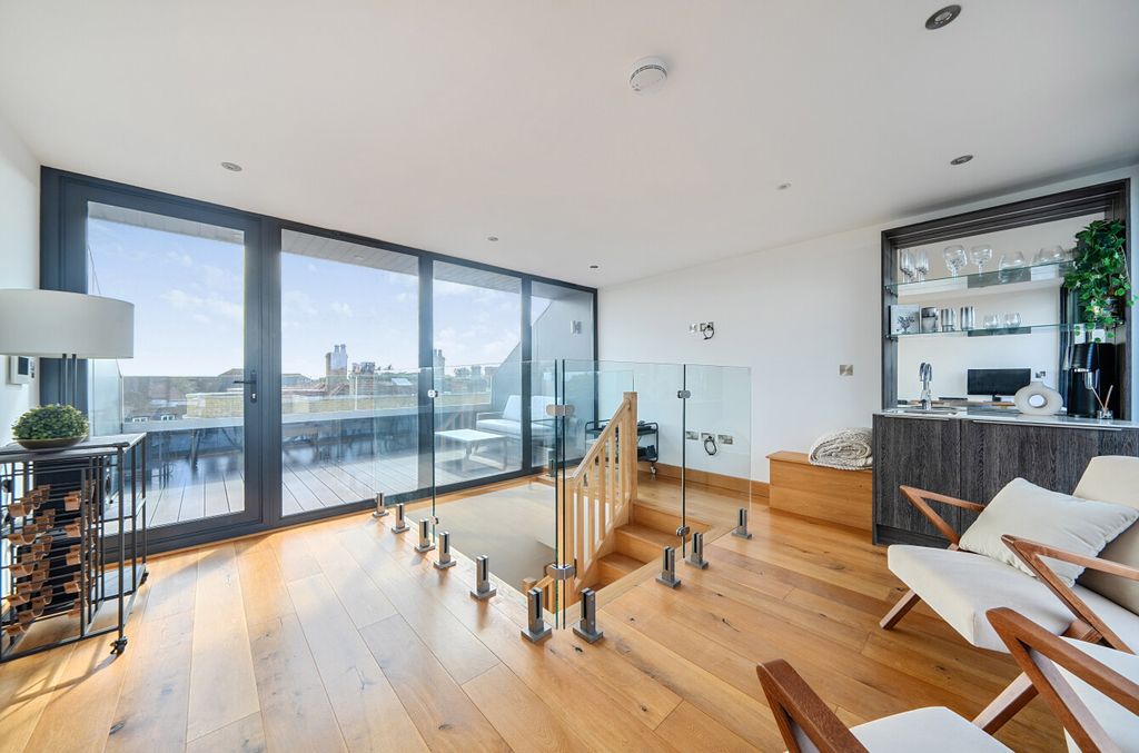 Property photo 1 of 16 1348633-4-68c44Ba...