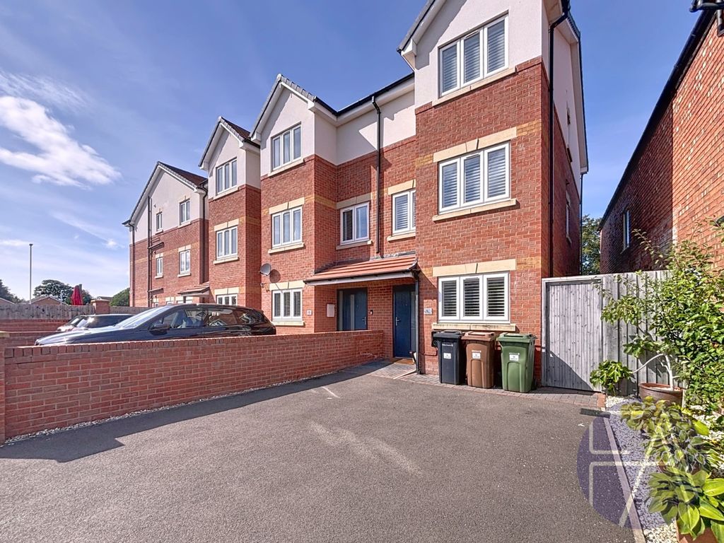 Property photo 1 of 22 4498081