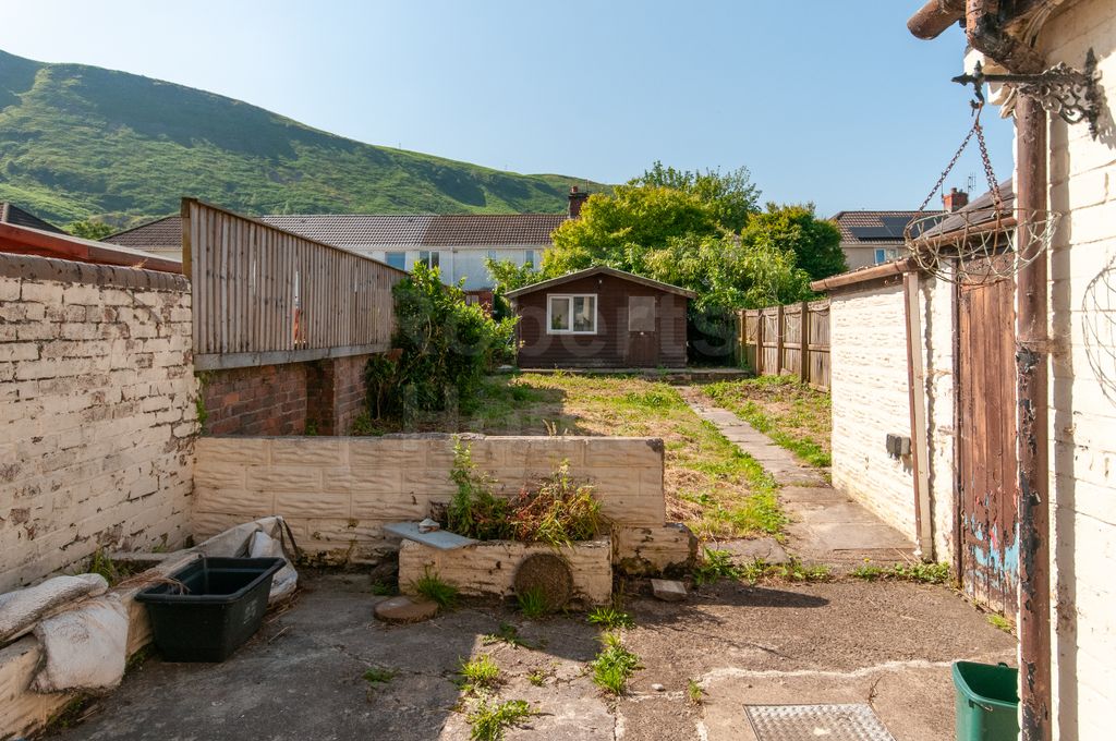 Property photo 1 of 19 Garden