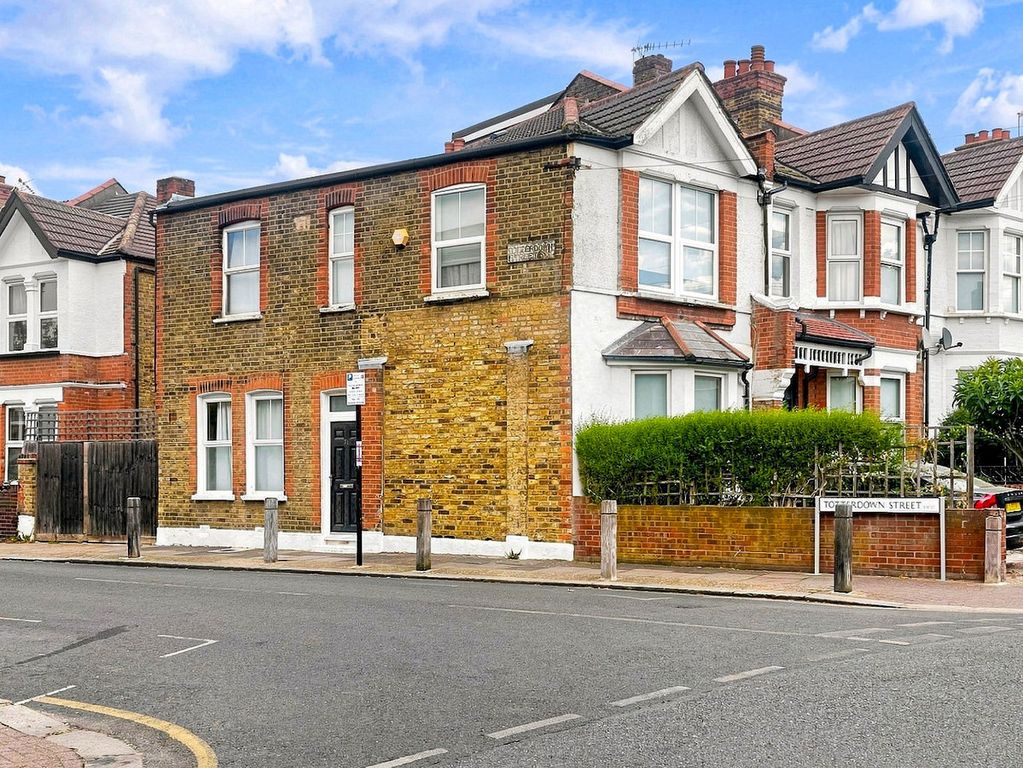 Property photo 1 of 21