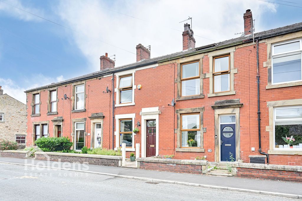 Property photo 1 of 23