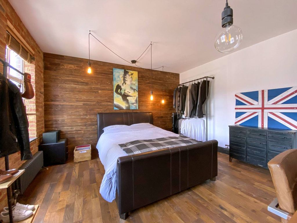 Property photo 3 of 7