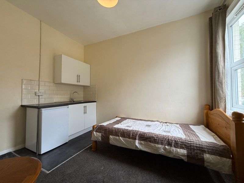 Property photo 2 of 3