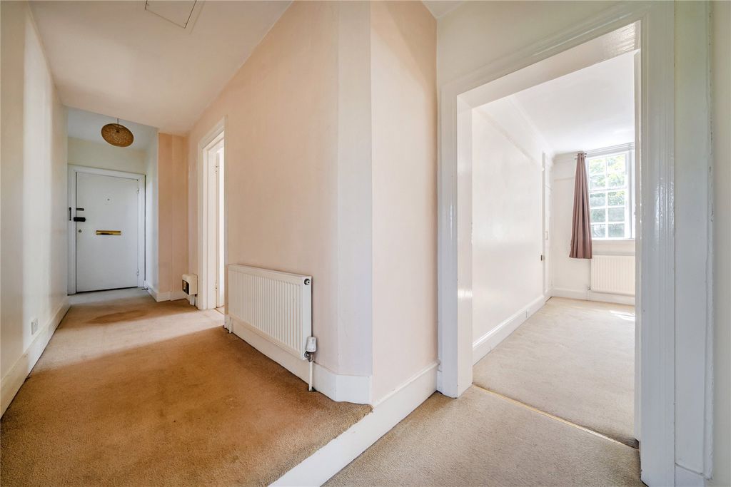 Property photo 3 of 18 Picture No. 06