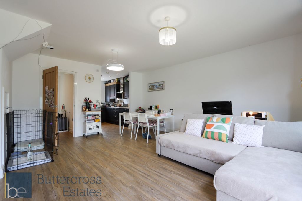 Property photo 3 of 18 Living Room And Kitchen Diner
