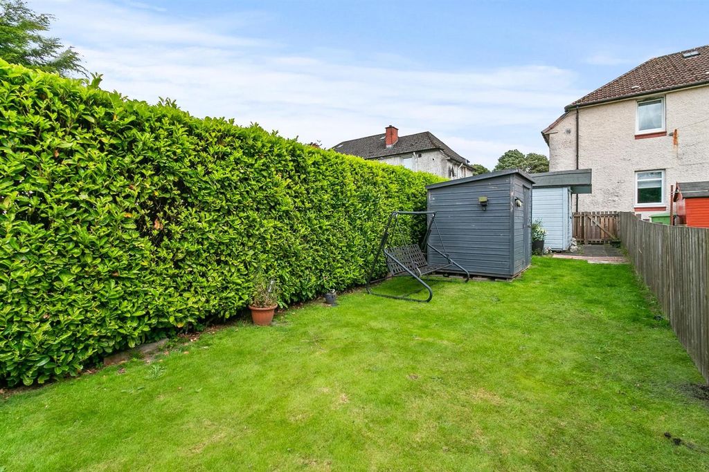 Property photo 2 of 25
