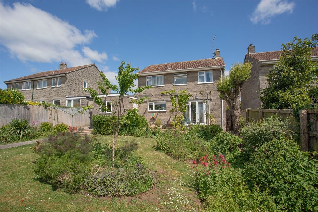 Property photo 1 of 22 Picture No. 28