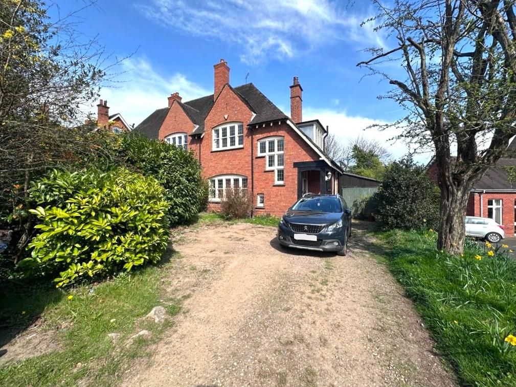 Property photo 1 of 13 762B14Aa-51ba-4894-91c2-59Fe2A3Faf09.Jpg
