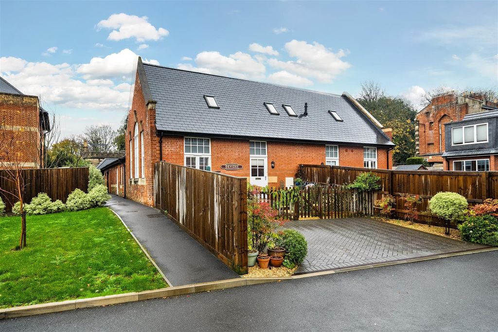 Property photo 1 of 20 1381725-1-69172376c9c4c.Jpg