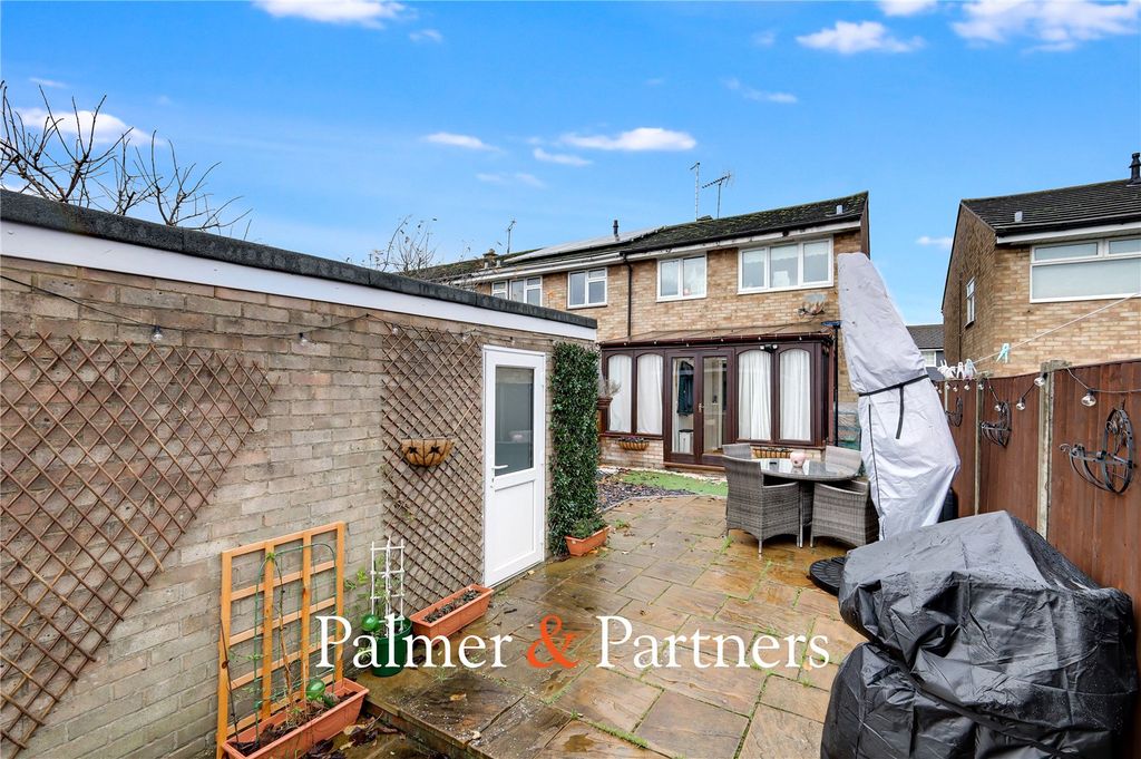 Property photo 2 of 22 Picture No. 12