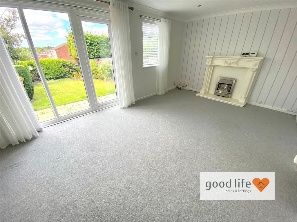 Property photo 2 of 15 20250617_141158679_Ios47Bishopsway.Jpg