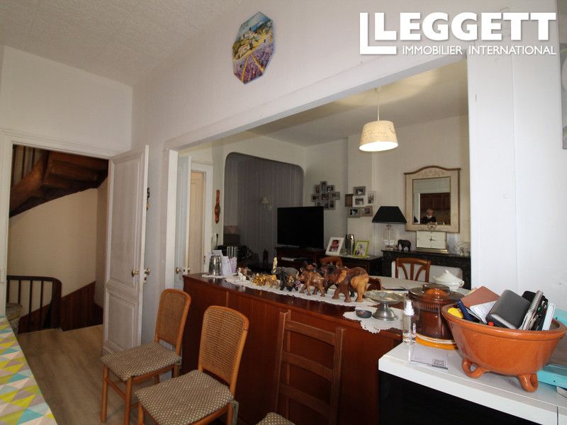 Property photo 3 of 10