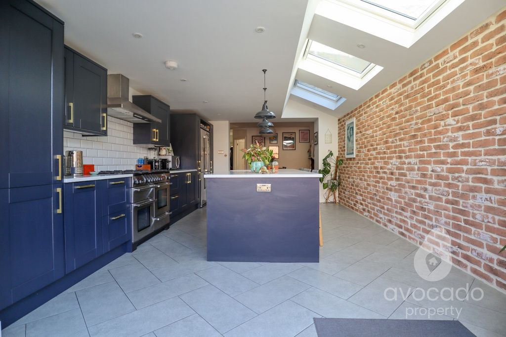 Property photo 2 of 15 5420916