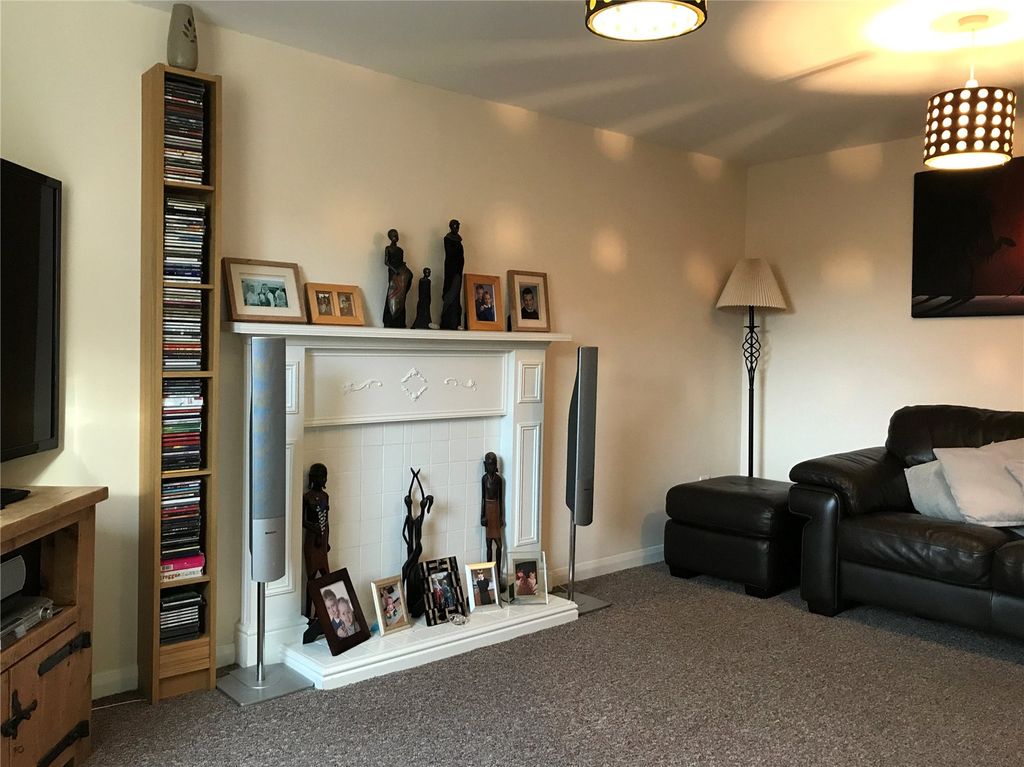 Property photo 2 of 14 Picture No. 41