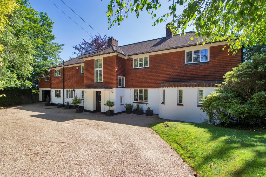 Property photo 2 of 17 Image