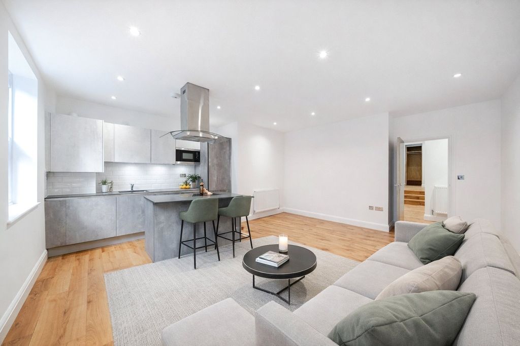 Property photo 2 of 10 Picture No. 04