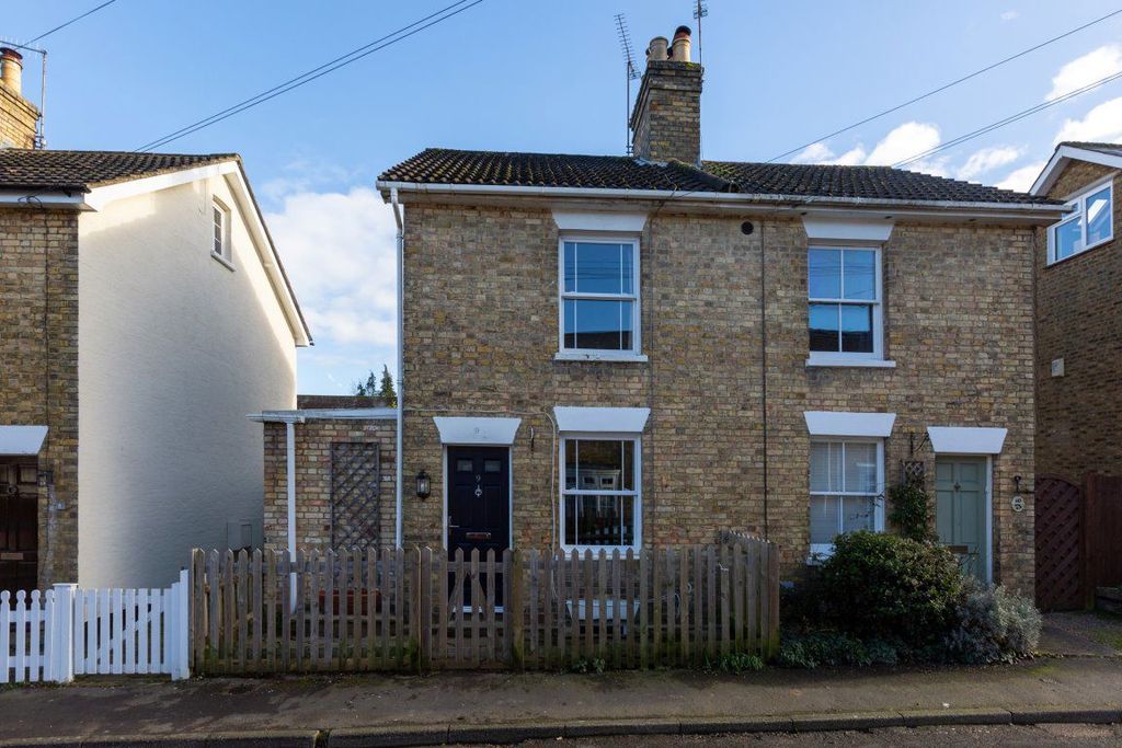 Property photo 2 of 10