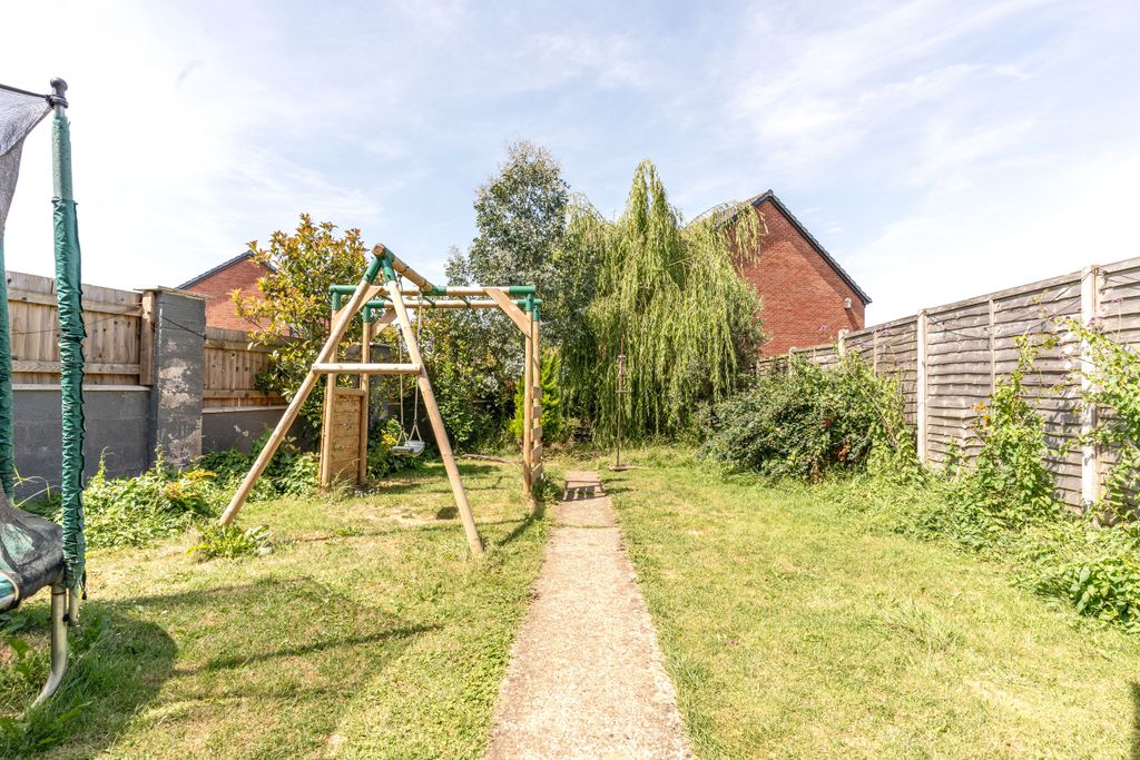 Property photo 3 of 20 A7401286-17