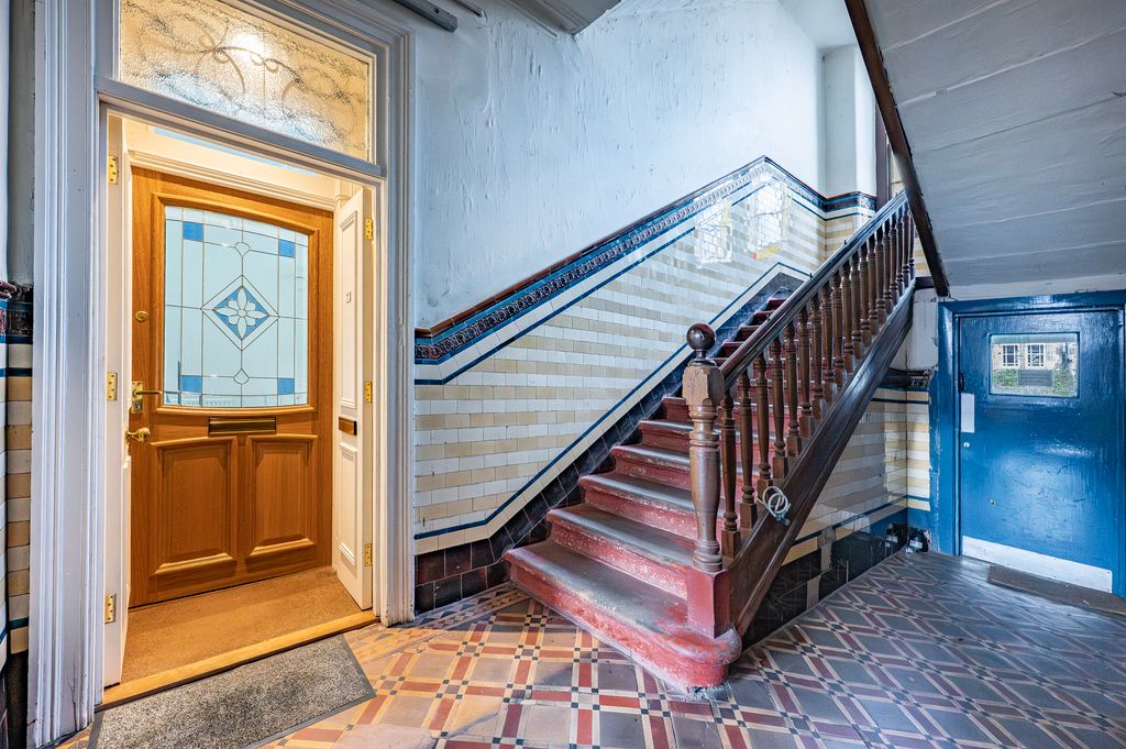 Property photo 3 of 29