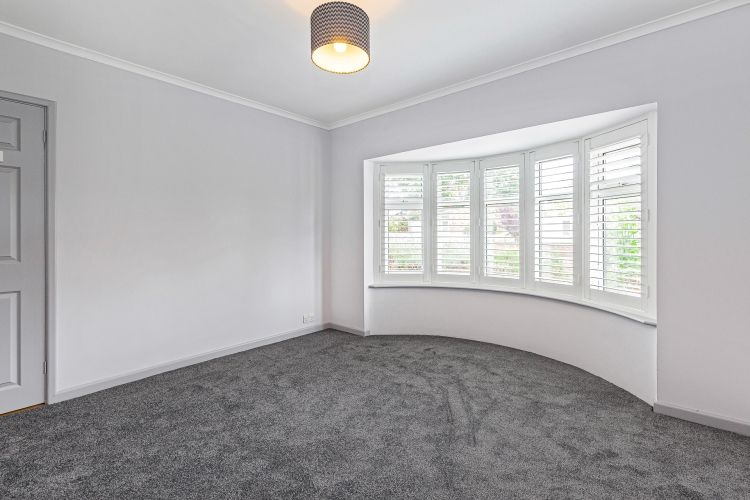 Property photo 3 of 11 303136