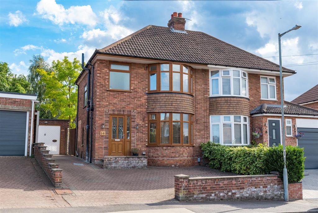 Property photo 1 of 17 No14_17.Jpg