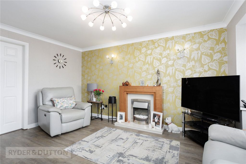 Property photo 3 of 30 Living Room