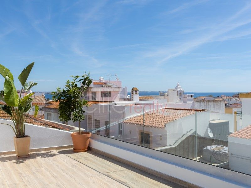 Property photo 1 of 30