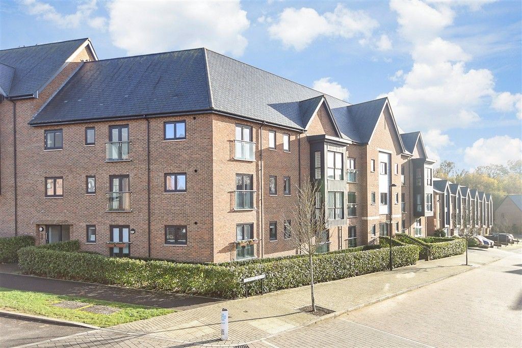 Property photo 1 of 11 External (Brochure)