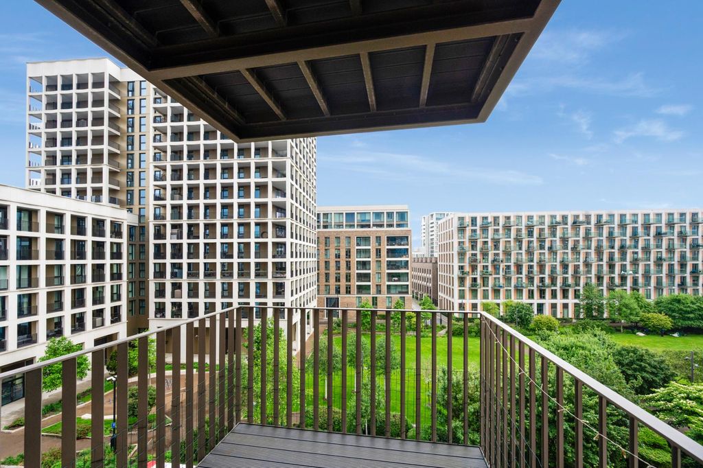 Property photo 3 of 8