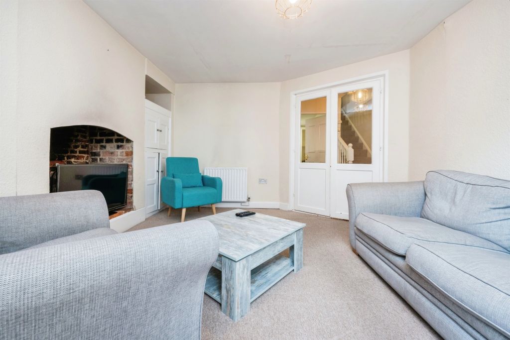 Property photo 3 of 18