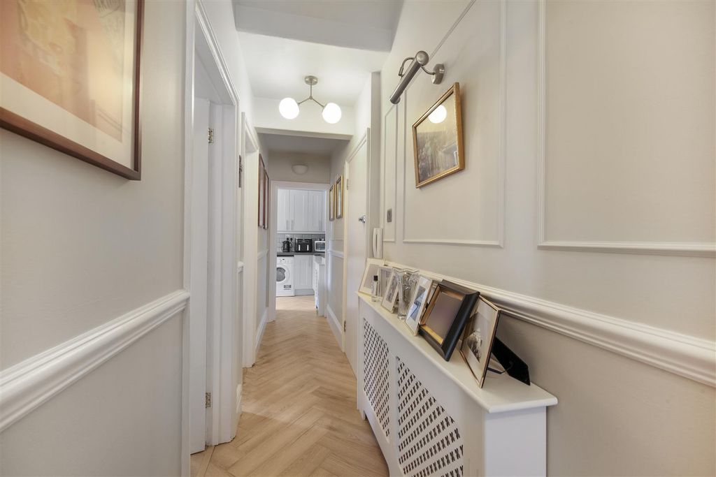 Property photo 2 of 12 Flat F, Gleneagle Court - l0Xnyutaow4Pdeudluom.Jpg