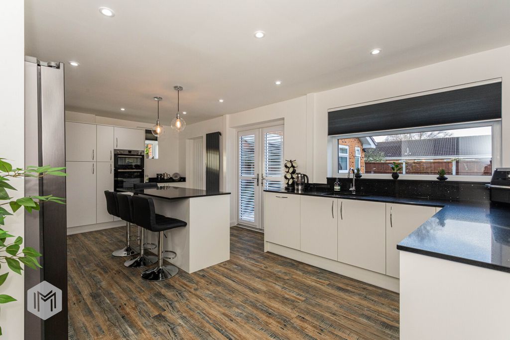 Property photo 3 of 23 Picture No. 05