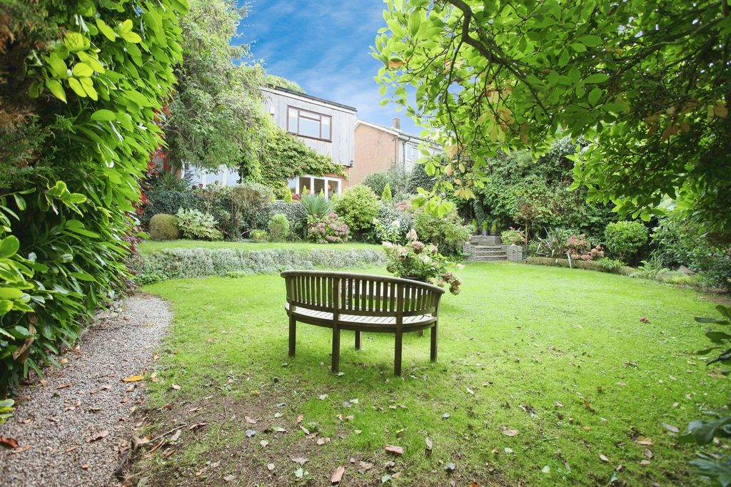Property photo 3 of 35