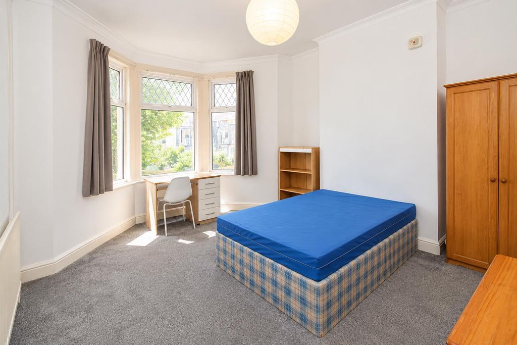 Property photo 3 of 13 873E9Acd-7F95-40cc-Be78-1E667A417A32.Png