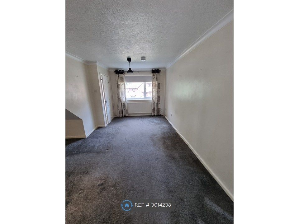 Property photo 3 of 10 Lounge