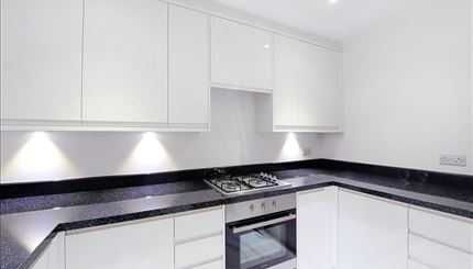 Property photo 2 of 7 Kitchen