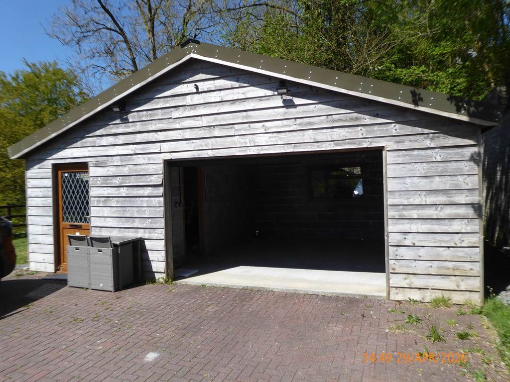 Property photo 3 of 20 P1150462