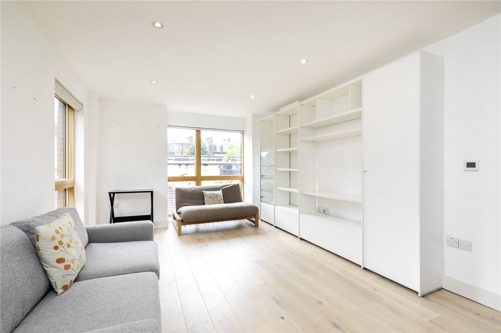 Property photo 2 of 15 Picture No. 04