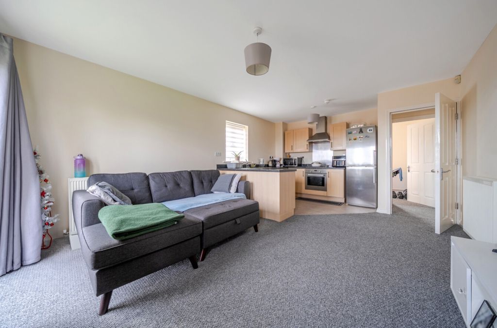 Property photo 2 of 10 1400933-9-696A24F3Af55A