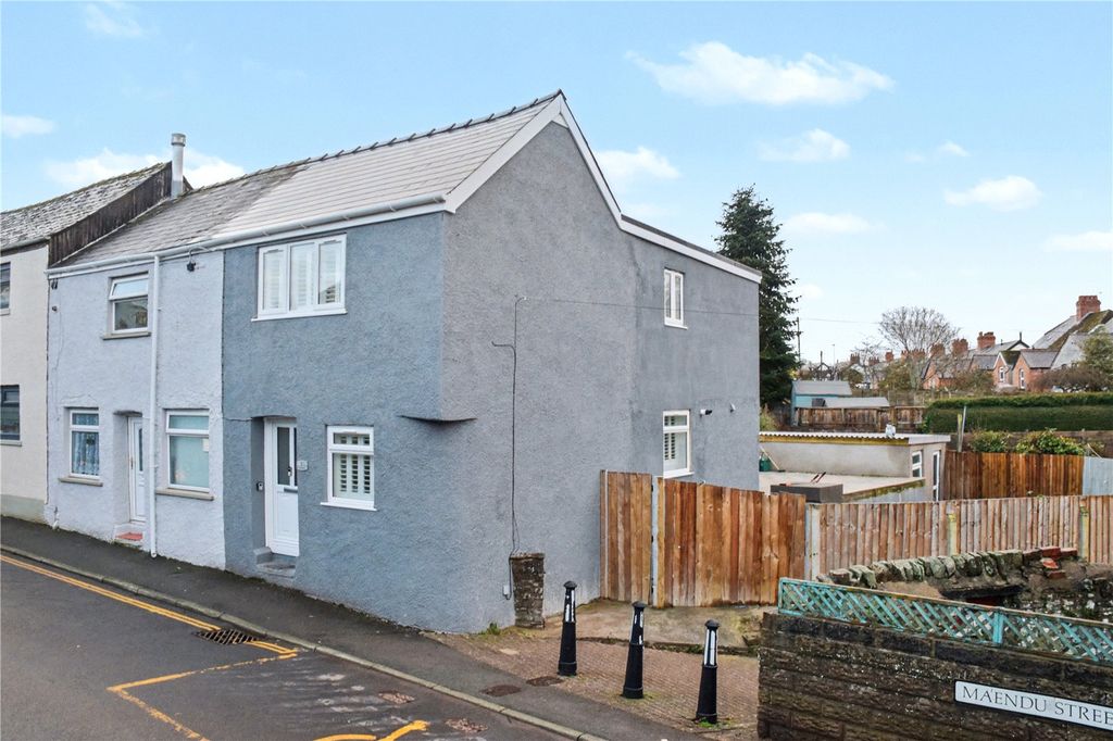 Property photo 2 of 11 Picture No. 01