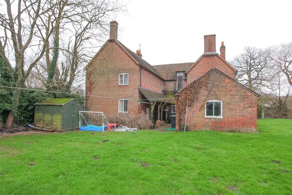 Property photo 3 of 16 Img_2143.Jpg