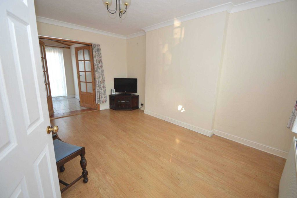 Property photo 2 of 6